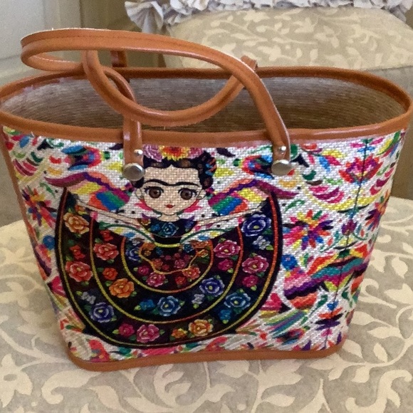 Beautiful Purse 👜💖💛💖 - Picture 2 of 9